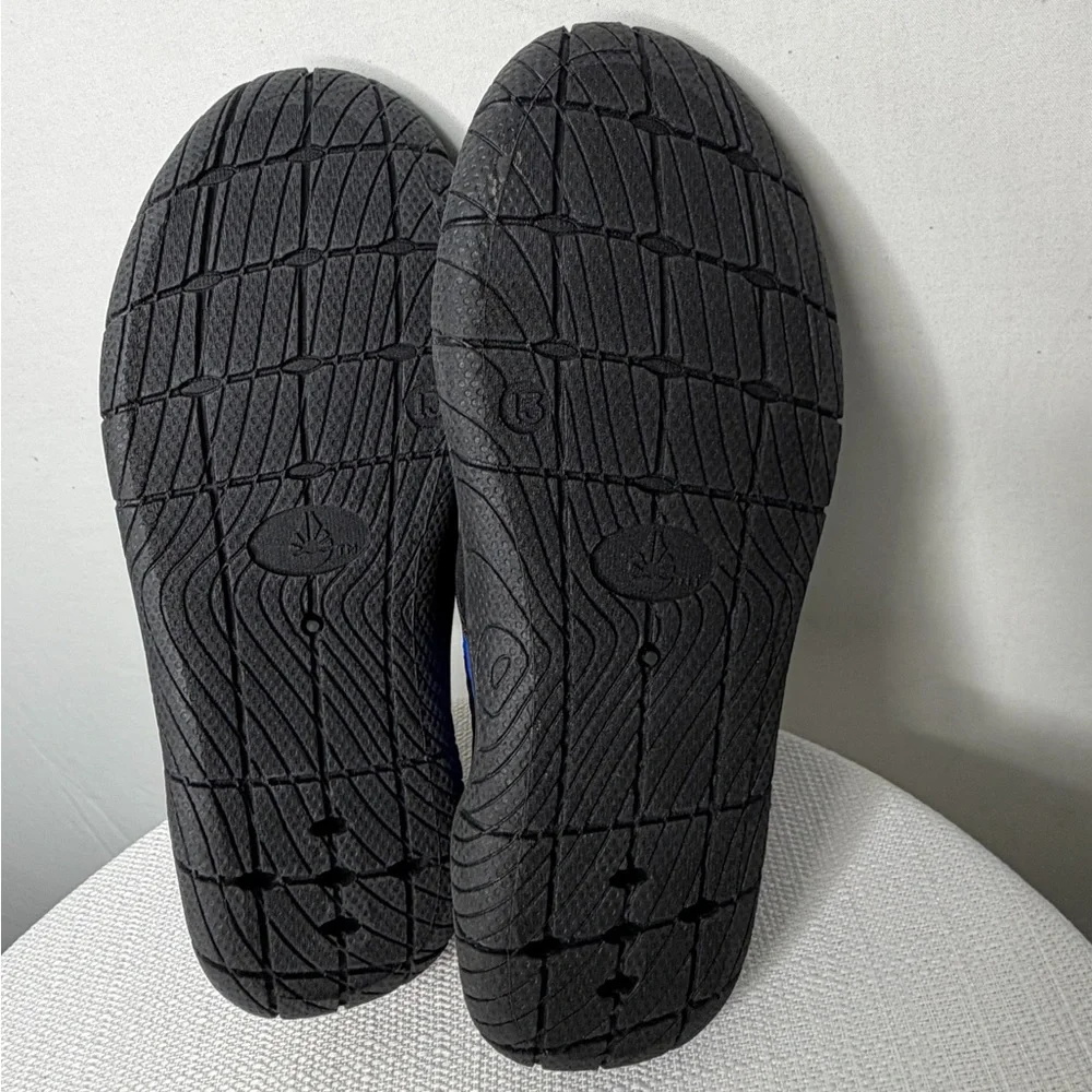 O’rageous Water Shoes  Boys Size 13 Blue Black New With Tags(B111)&✨